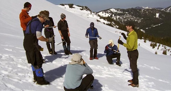 Mountain-Climbing-Safety